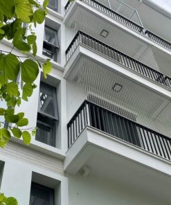 Alternative view of Lưới an toàn ban công nhà mặt đất